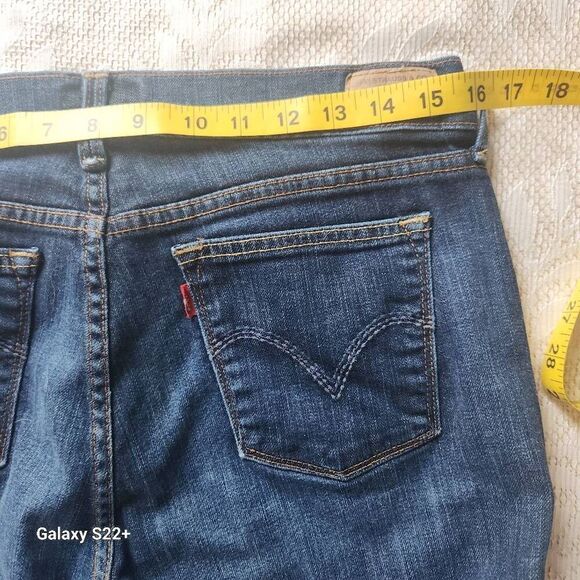 13  Levi's 515 capri jeans - Picture 5 of 7
